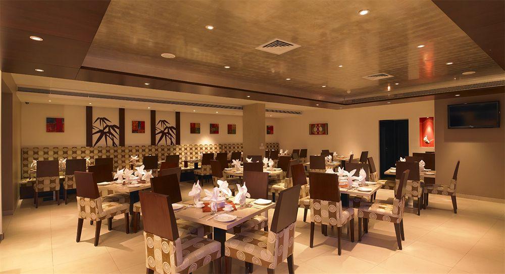Blu Petal - A Business Hotel Bangalore Exterior photo